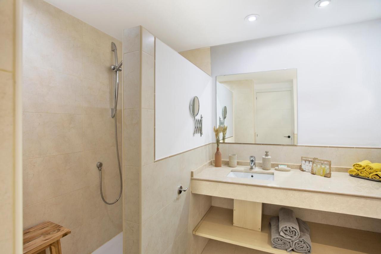 Beachfront Luxury Complex With Tropical Gardens & Pools Marbella Kültér fotó