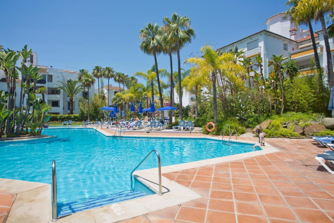 Beachfront Luxury Complex With Tropical Gardens & Pools Marbella Kültér fotó